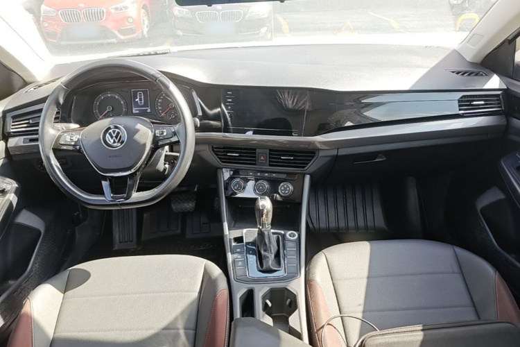 Volkswagen Bora 2021 car image #11
