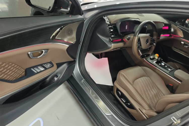 BYD Han 2022 car image #16