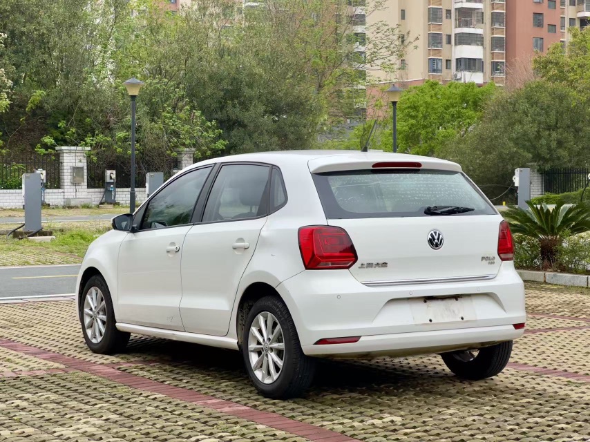 Volkswagen Polo 2015 #6 Volkswagen Polo 2015 car image #6