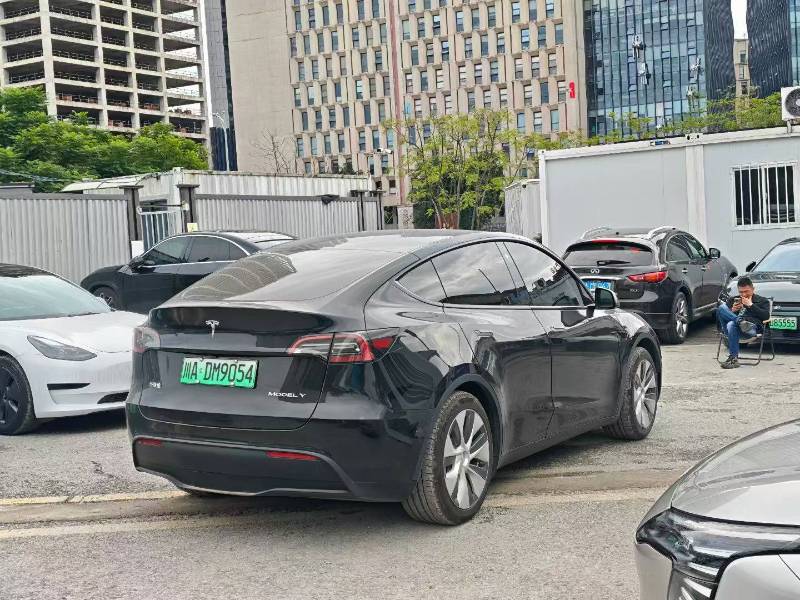 Tesla Model Y 2023 #3 Tesla Model Y 2023 immagine di auto #3