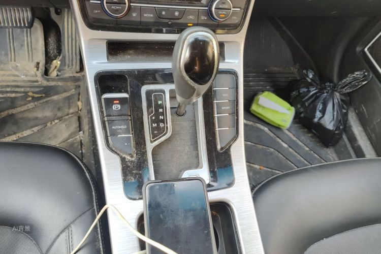 GEELY Emgrand GS 2019 car image #16