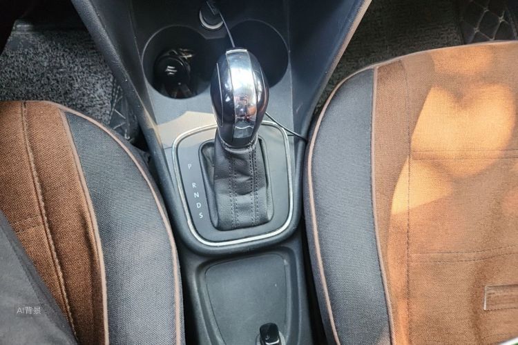 Volkswagen Polo 2018 car image #16