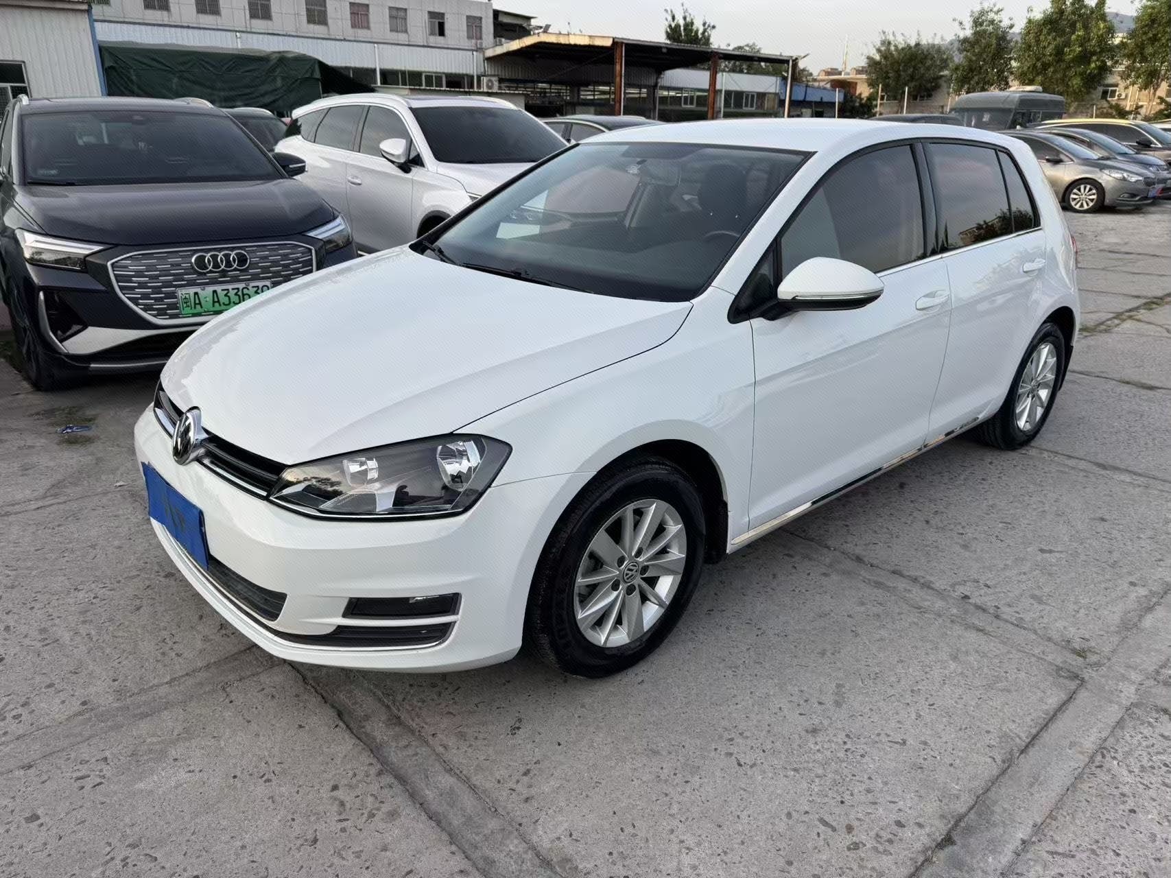 Volkswagen Golf 2015 Volkswagen Golf 2015 immagine di auto