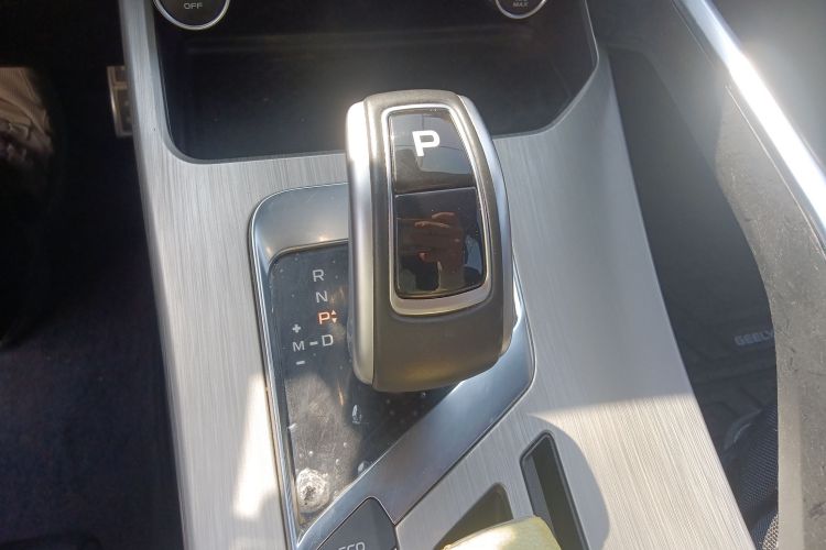 GEELY Coolray 2018 #16 GEELY Coolray 2018 صورة سيارة #16