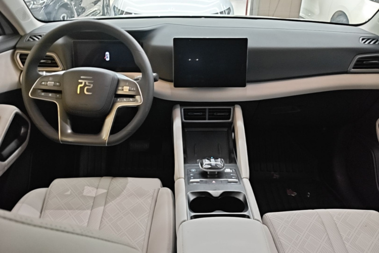 BYD YuanUP 2024 #11 BYD YuanUP 2024 immagine di auto #11