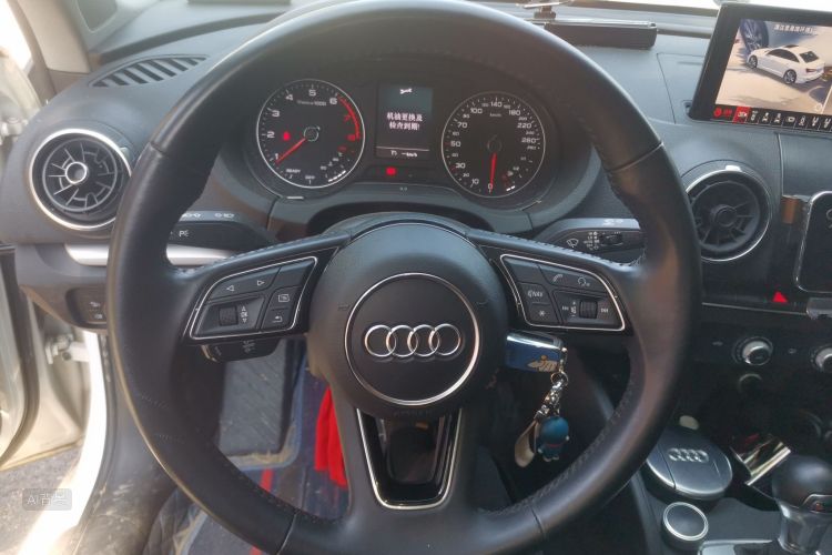 Audi A3 2020 car image #12