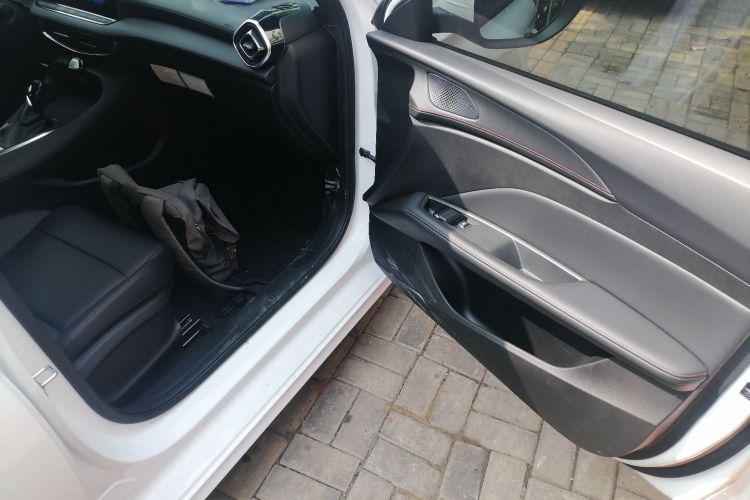 MG 5 2025 image de voiture #27