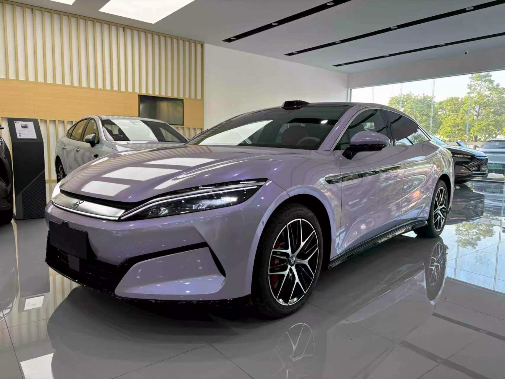BYD HanL 2025 BYD HanL 2025 car image