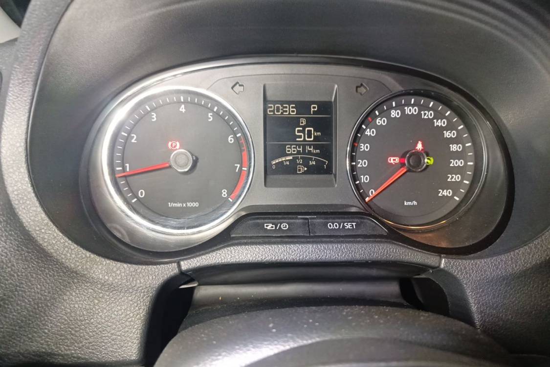 Volkswagen Polo 2014 car image #25