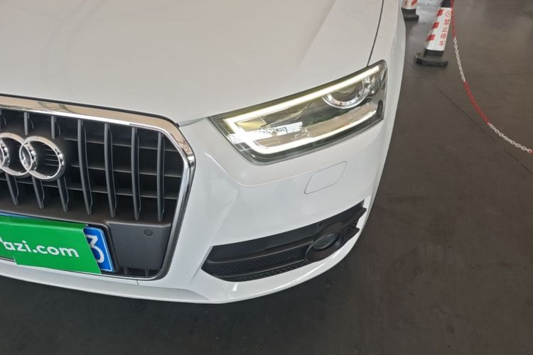 Audi Q3 2015 #23 Audi Q3 2015 car image #23