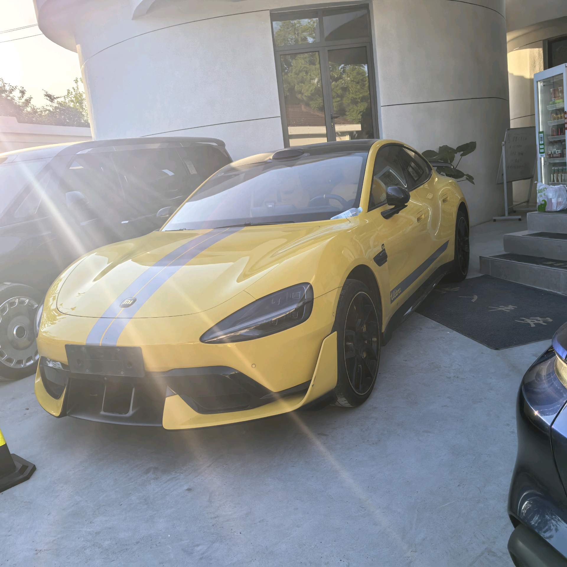 MI SU7 Ultra 2025 car image 
