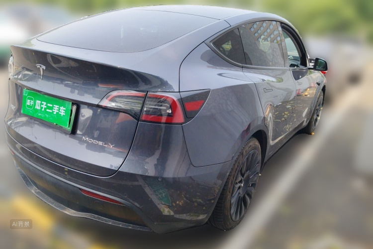 Tesla Model Y 2023 immagine di auto #7