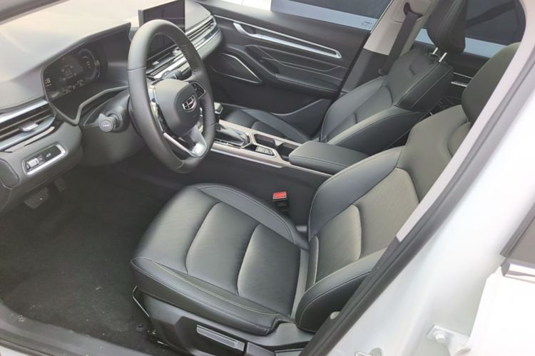 GEELY Emgrand 2023 изображение автомобиля #19