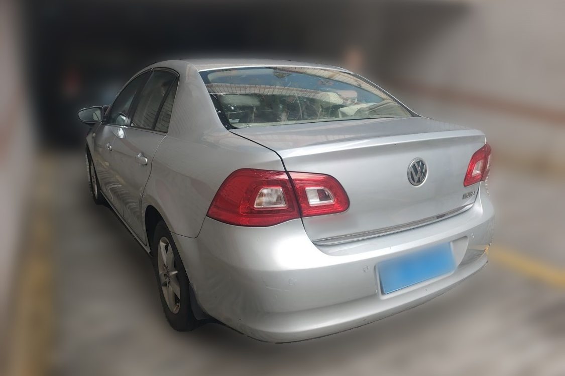 Volkswagen Bora 2011 image de voiture #3