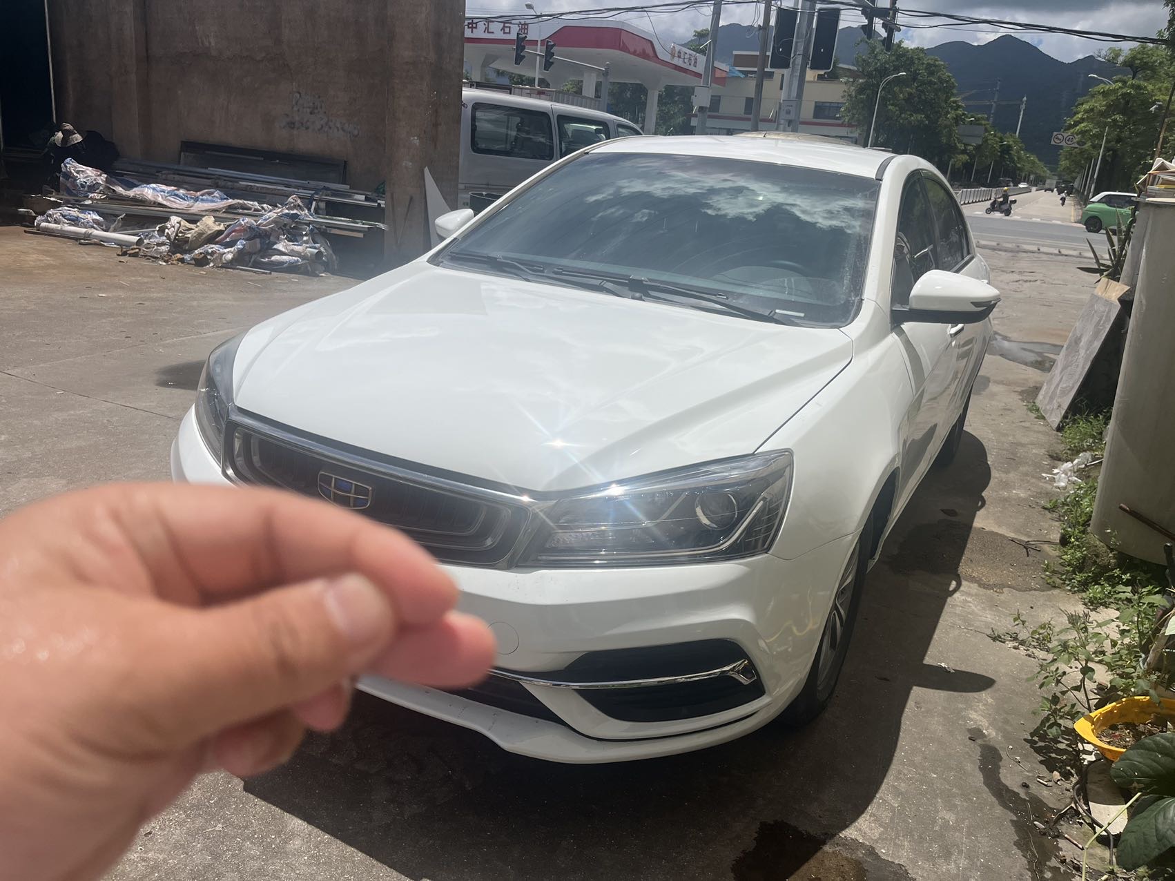 GEELY Emgrand 2018 GEELY Emgrand 2018 car image