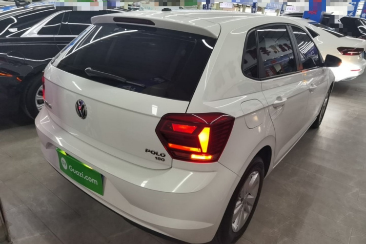Volkswagen Polo 2019 car image #4
