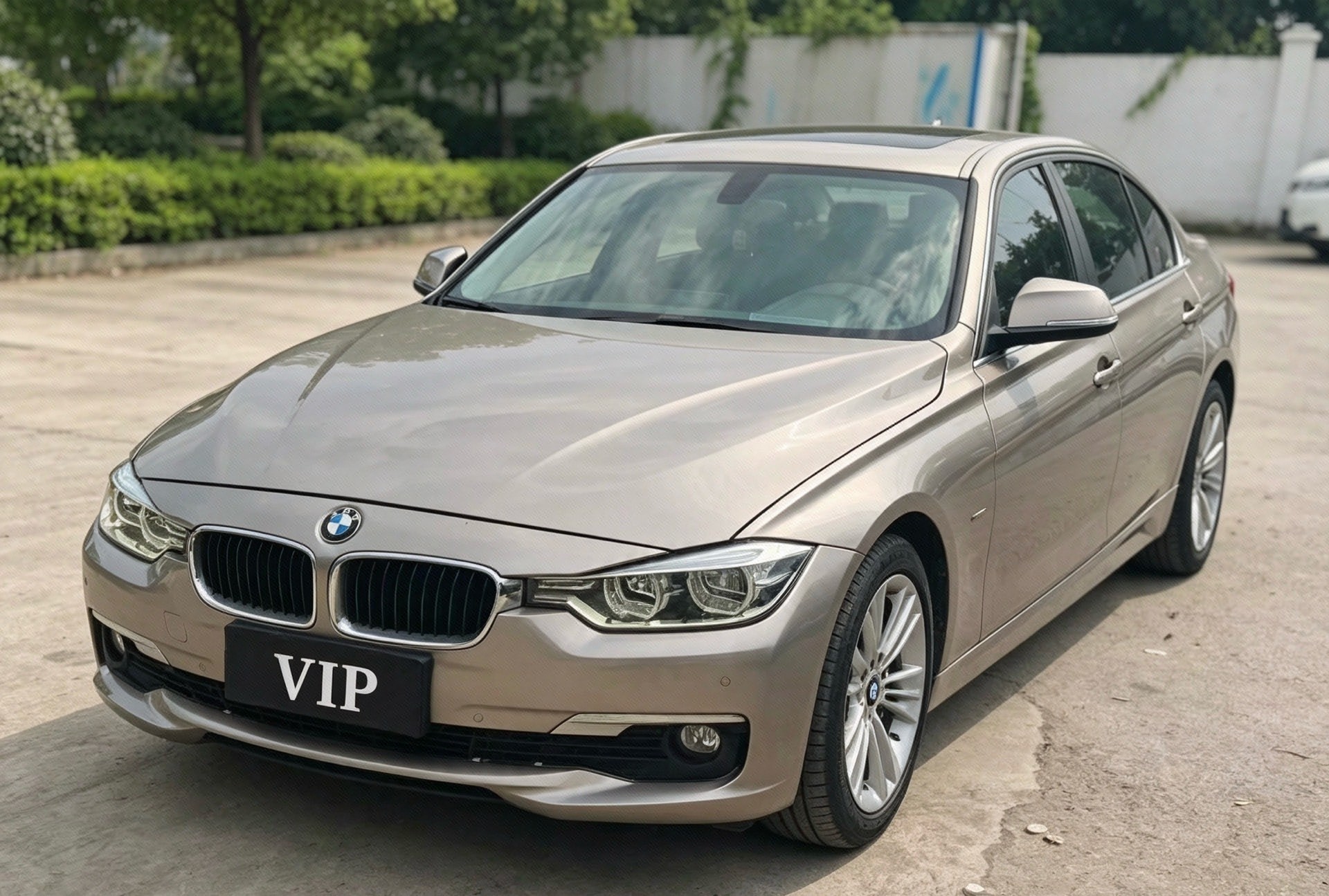 BMW 3 Series 2017 BMW 3 Series 2017 car image