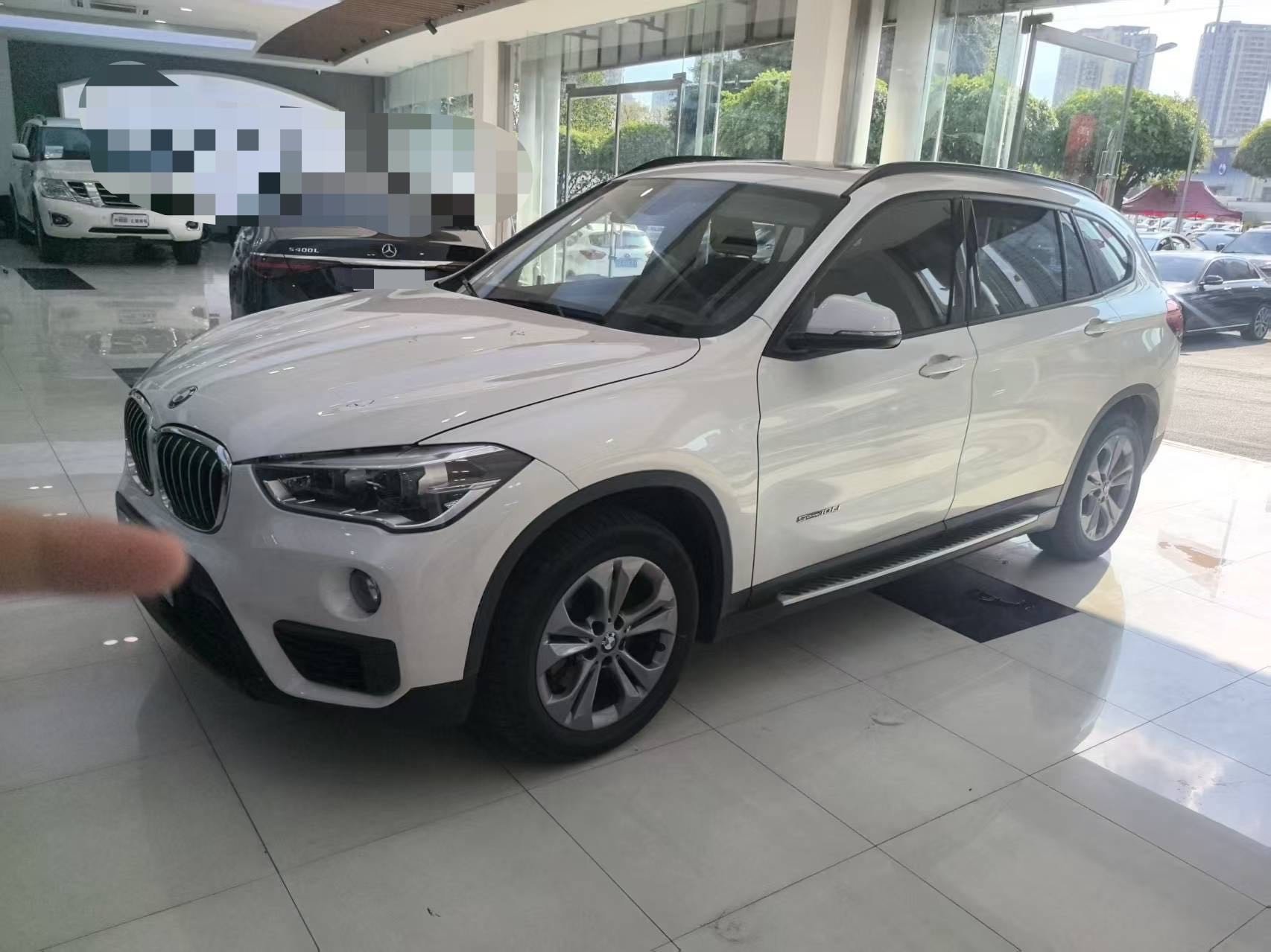 BMW X1 2017 BMW X1 2017 car image