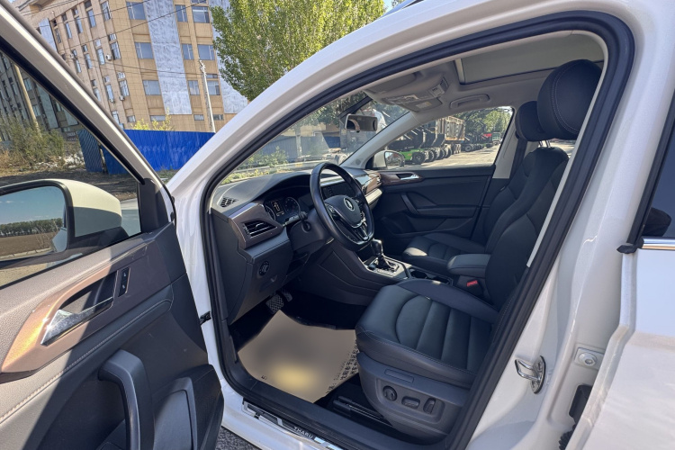 Volkswagen Tharu 2021 image de voiture #9
