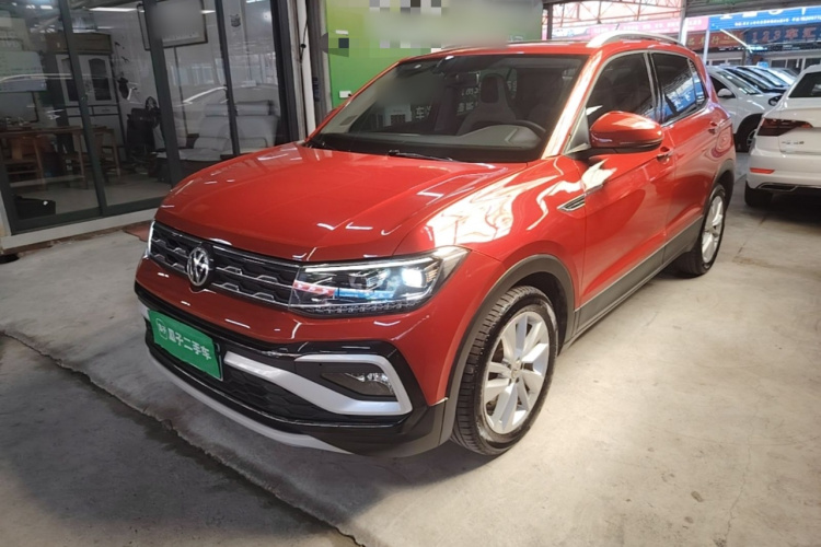 Volkswagen T-Cross 2020 car image #2
