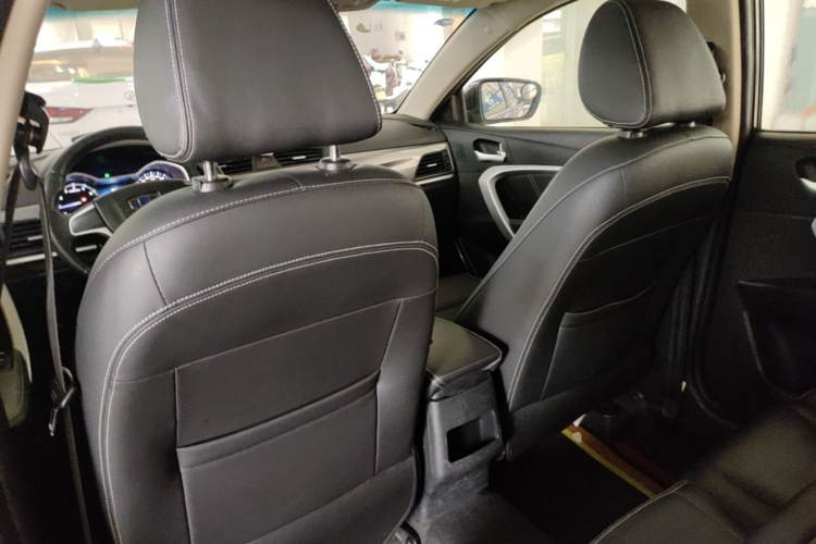 GEELY Emgrand 2018 #15 GEELY Emgrand 2018 car image #15
