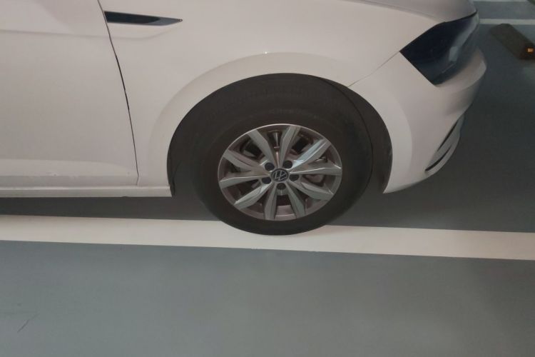 Volkswagen Polo 2024 car image #9