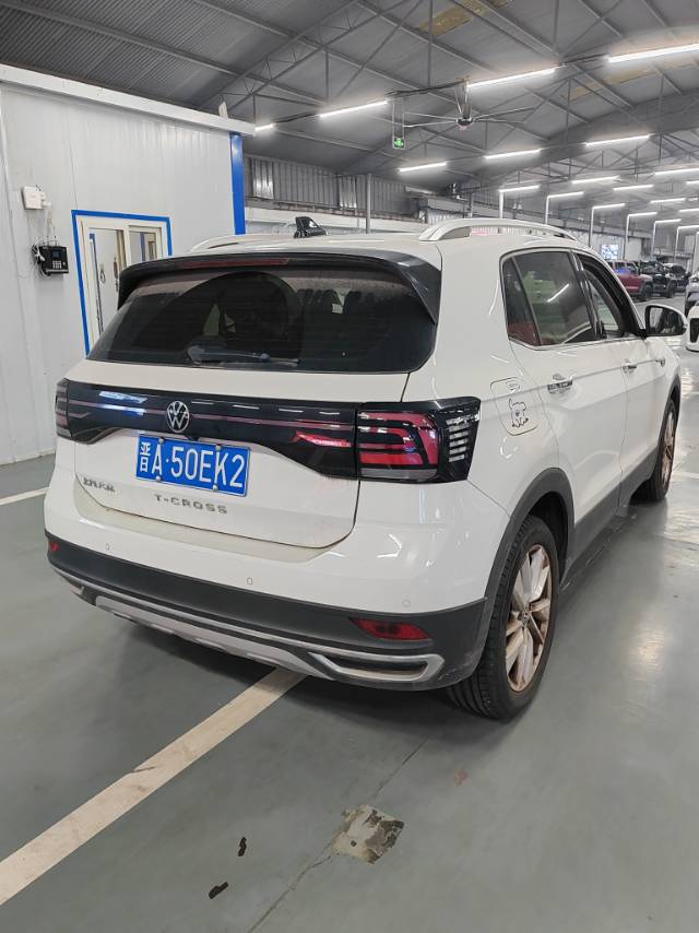 Volkswagen T-Cross 2021 изображение автомобиля #6