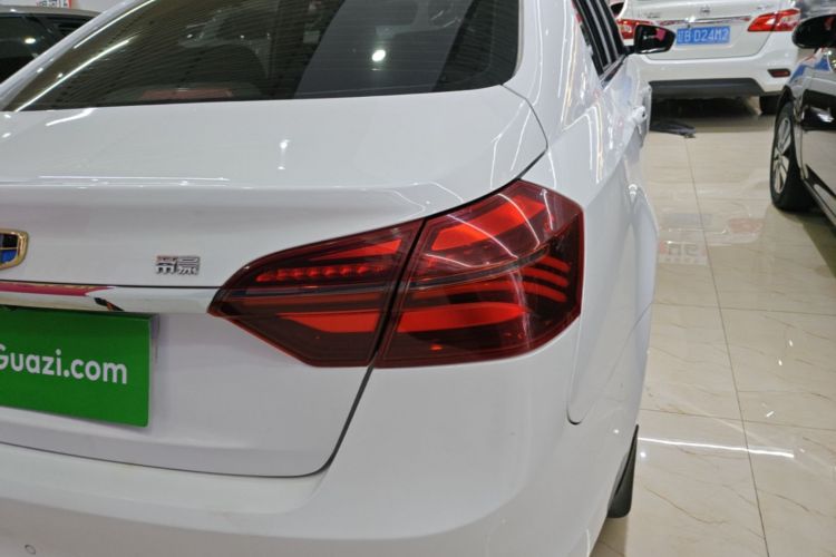 GEELY Emgrand 2019 #8 GEELY Emgrand 2019 car image #8