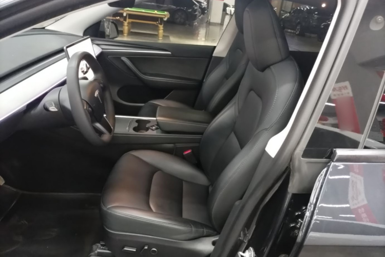 Tesla Model Y 2024 #15 Tesla Model Y 2024 car image #15