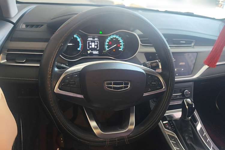 GEELY Emgrand 2021 car image #11