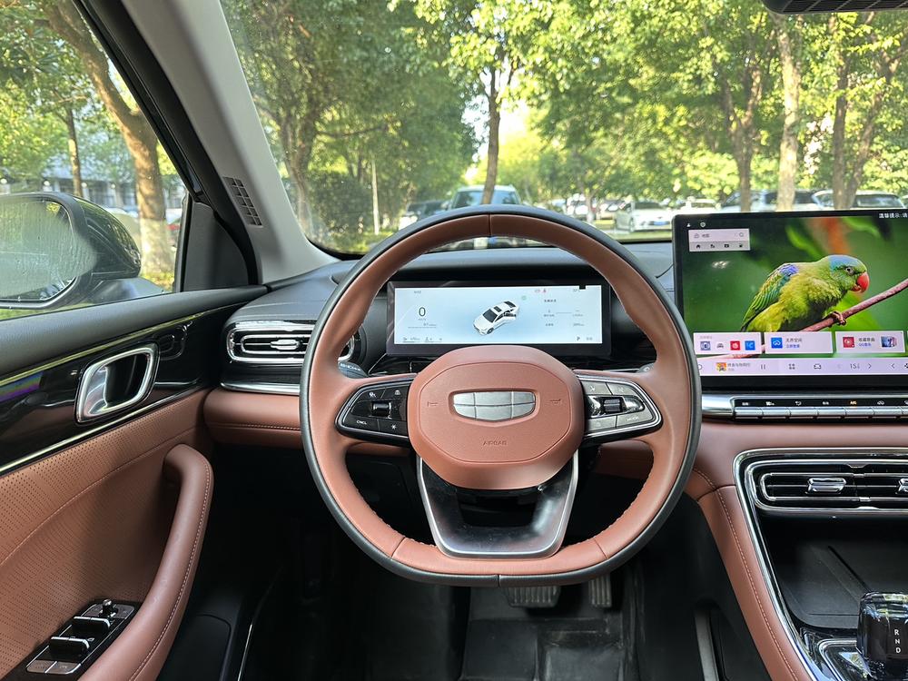 GEELY Emgrand 2025 car image #13