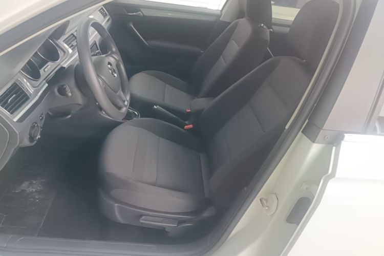 Volkswagen Bora 2023 immagine di auto #19