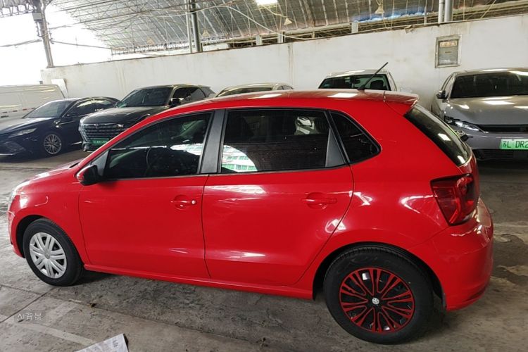 Volkswagen Polo 2018 car image #5