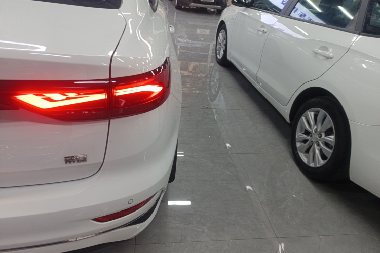 GEELY Emgrand 2024 #8 GEELY Emgrand 2024 car image #8