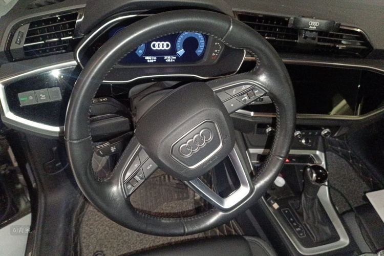 Audi Q3 2020 #12 Audi Q3 2020 car image #12