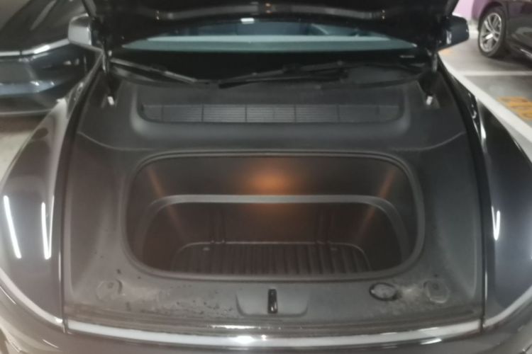 Tesla Model Y 2025 #20 Tesla Model Y 2025 immagine di auto #20