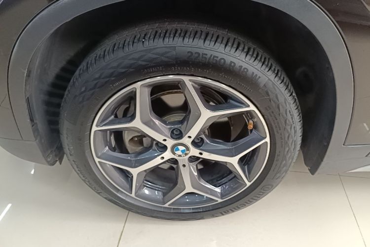 BMW X1 2018 immagine di auto #9