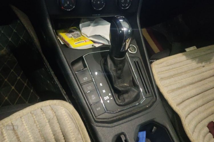Volkswagen Lavida 2020 car image #16