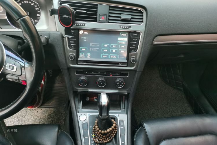 Volkswagen Golf 2015 car image #15