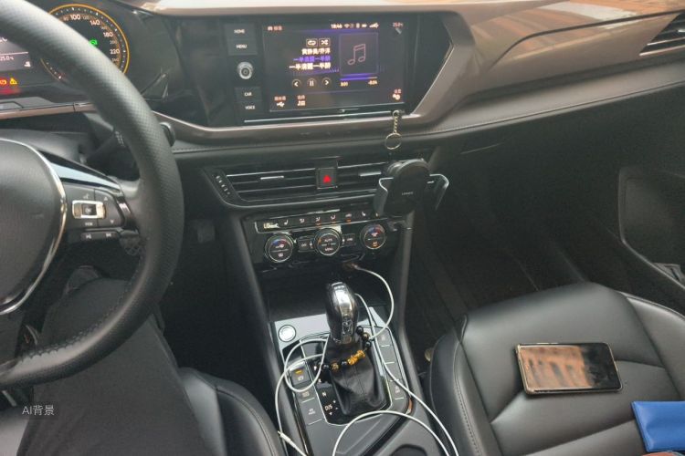 Volkswagen Tharu 2019 car image #15