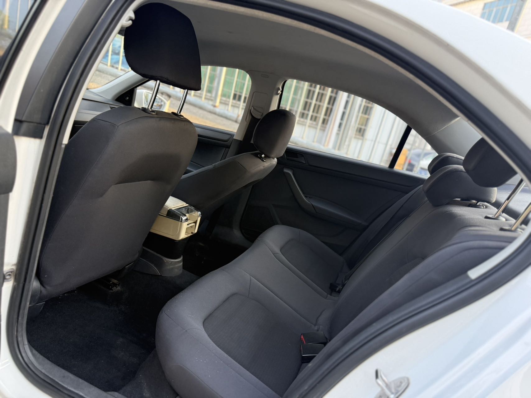 Volkswagen Santana 2015 صورة سيارة #7