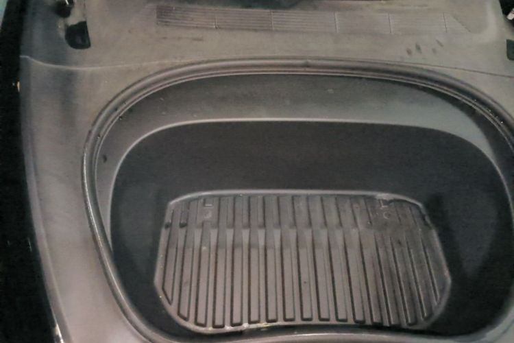 Tesla Model 3 2023 immagine di auto #24