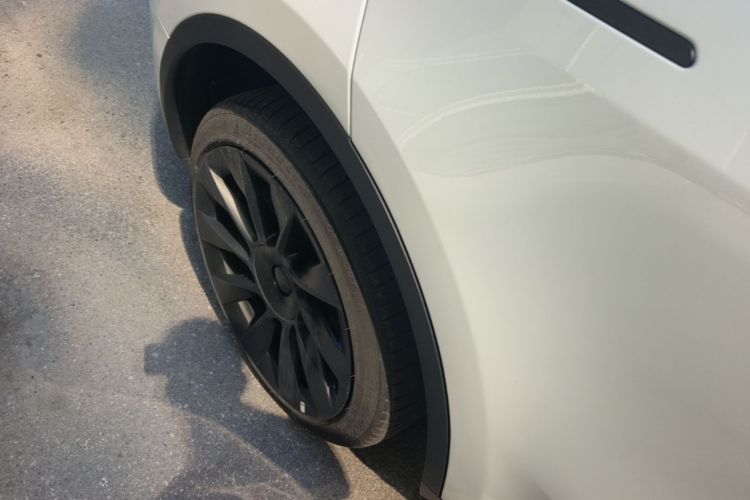 Tesla Model Y 2022 #10 Tesla Model Y 2022 car image #10
