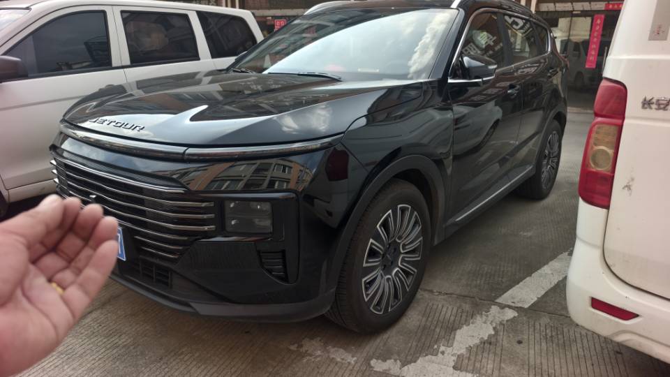 Jetour X70 PLUS 2026 car image 