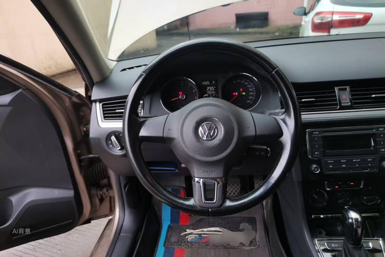 Volkswagen Bora 2016 car image #12