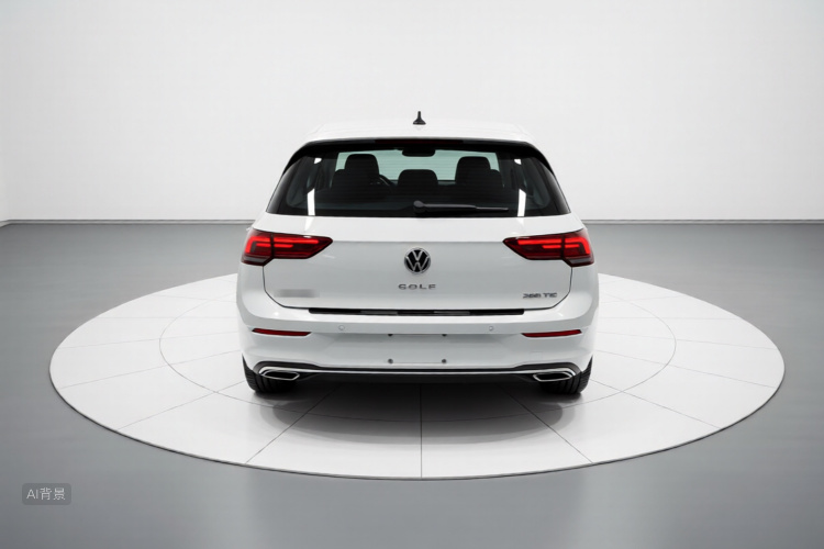 Volkswagen Golf 2023 car image #6