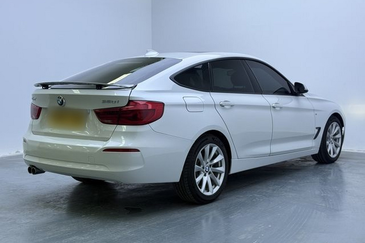 BMW 3 Series GT 2018 #9 BMW 3 Series GT 2018 car image #9