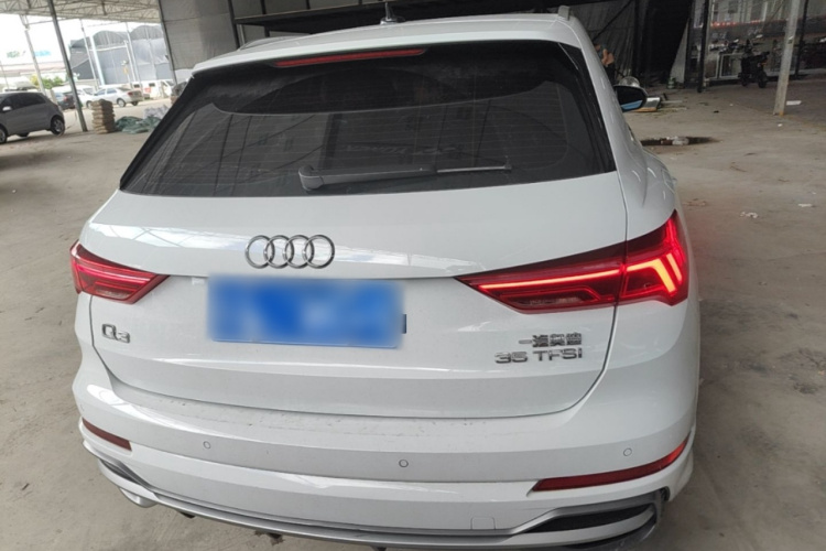 Audi Q3 2023 #6 Audi Q3 2023 car image #6