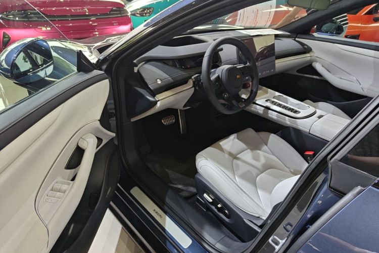 MI SU7 2024 car image #12