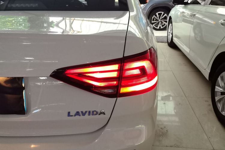 Volkswagen Lavida 2021 car image #8